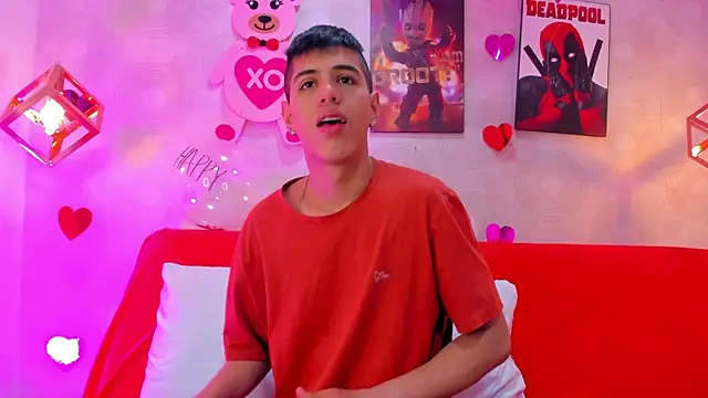 Snapshot of Angel_Khouri chatting on 02.16.25 Angel Khouri online show from 02.16.25