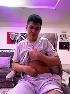 Snapshot of Angel_Khouri chatting on 09.12.25 Angel Khouri online show from 09.12.25