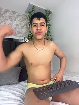 Snapshot of Angel_Khouri chatting on 09.15.25 Angel Khouri online show from 09.15.25