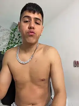 Snapshot of Angel_Khouri chatting on 02.01.26 Angel Khouri online show from 02.01.26