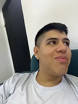 Snapshot of Angel_Khouri chatting on 03.04.26 Angel Khouri online show from 03.04.26