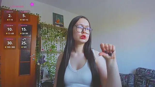 Snapshot of kittenrisha chatting on 02.28.25 kittenrisha online show from 02.28.25