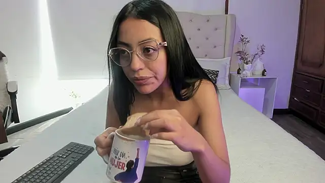 Xewa  online show from 10.22.25