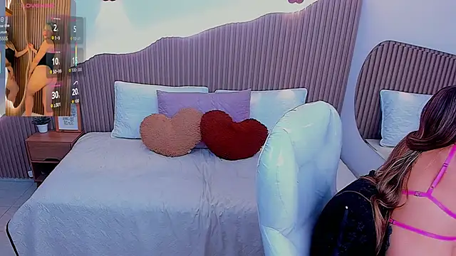 Annie kurt  online show from 09.12.25