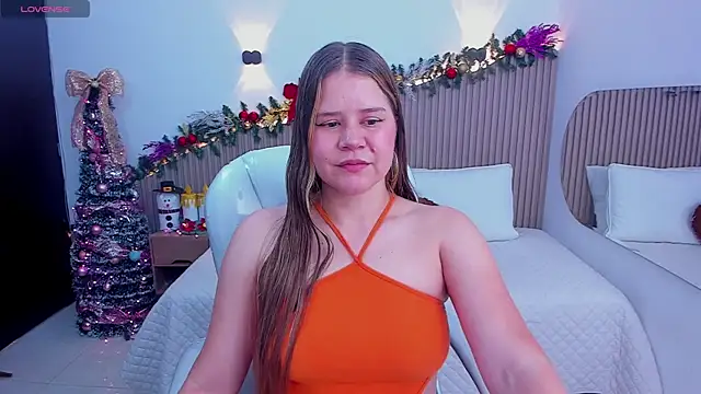 Snapshot of Annie_kurt_ chatting on 12.13.25 Annie kurt online show from 12.13.25