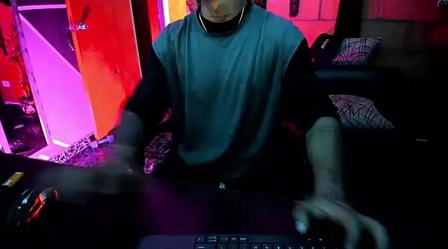 Adam Valenciia online show from 03.01.25