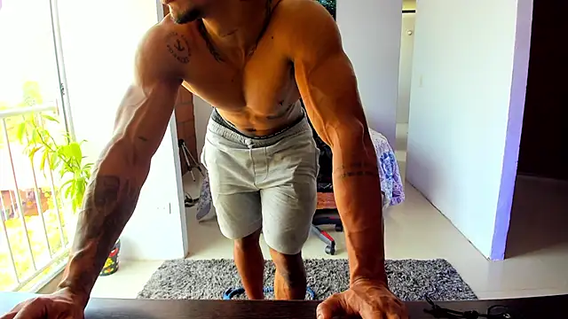 Adam Valenciia online show from 09.25.25