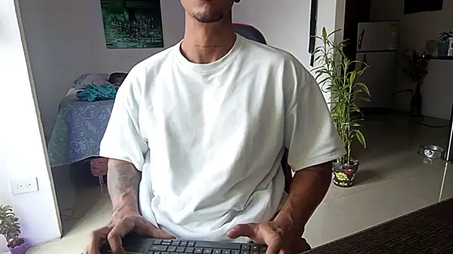 Adam Valenciia online show from 12.05.25