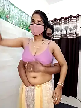 Snapshot of Best-Couple chatting on 01.22.25 Best-Couple online show from 01.22.25