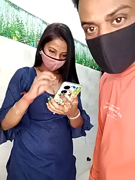 Snapshot of Best-Couple chatting on 01.24.25 Best-Couple online show from 01.24.25