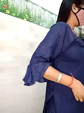 Snapshot of Best-Couple chatting on 01.29.25 Best-Couple online show from 01.29.25