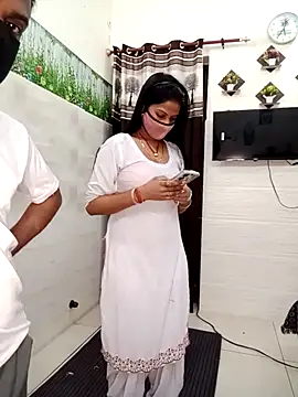 Snapshot of Best-Couple chatting on 01.30.25 Best-Couple online show from 01.30.25