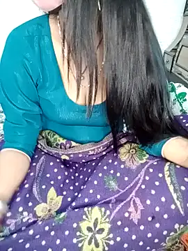 Snapshot of Best-Couple chatting on 02.07.25 Best-Couple online show from 02.07.25