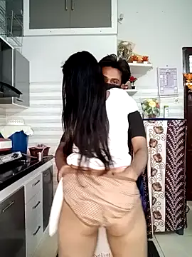 Snapshot of Best-Couple chatting on 02.09.25 Best-Couple online show from 02.09.25