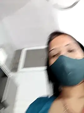 Snapshot of Best-Couple chatting on 02.17.25 Best-Couple online show from 02.17.25