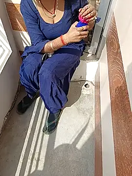 Snapshot of Best-Couple chatting on 03.03.25 Best-Couple online show from 03.03.25