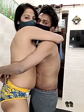 Snapshot of Best-Couple chatting on 03.06.25 Best-Couple online show from 03.06.25