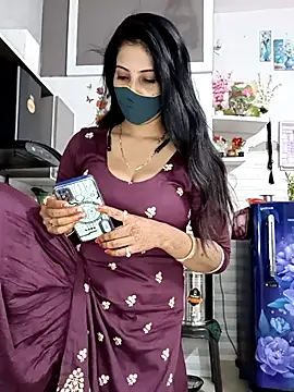 Snapshot of Best-Couple chatting on 10.02.25 Best-Couple online show from 10.02.25