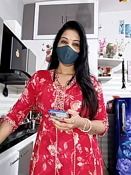 Snapshot of Best-Couple chatting on 11.08.25 Best-Couple online show from 11.08.25