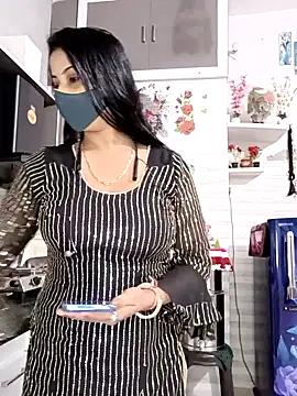 Snapshot of Best-Couple chatting on 11.09.25 Best-Couple online show from 11.09.25