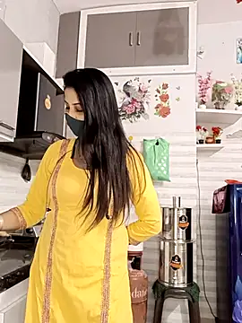 Snapshot of Best-Couple chatting on 11.14.25 Best-Couple online show from 11.14.25