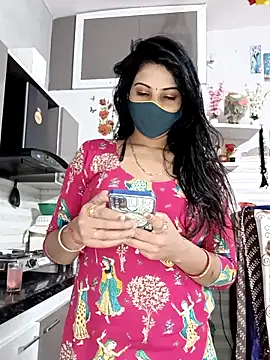 Snapshot of Best-Couple chatting on 11.16.25 Best-Couple online show from 11.16.25