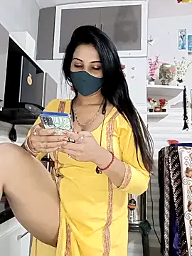 Snapshot of Best-Couple chatting on 11.20.25 Best-Couple online show from 11.20.25