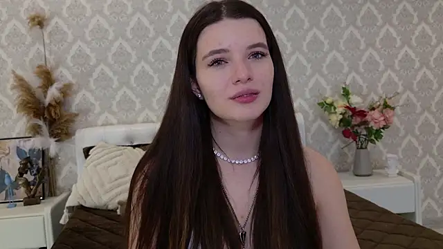 Snapshot of Nellie_Medina chatting on 01.18.25 Nellie Medina online show from 01.18.25