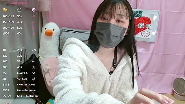 Snapshot of pipimi_khaos chatting on 03.27.26 pipimi khaos online show from 03.27.26