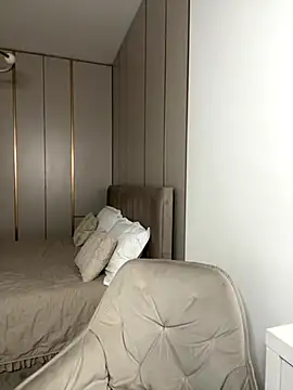 claraxjoyy online show from 10.10.25