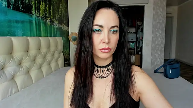 Snapshot of Monica_Weiss chatting on 03.14.25 Monica Weiss online show from 03.14.25