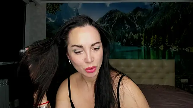 Snapshot of Monica_Weiss chatting on 03.16.25 Monica Weiss online show from 03.16.25