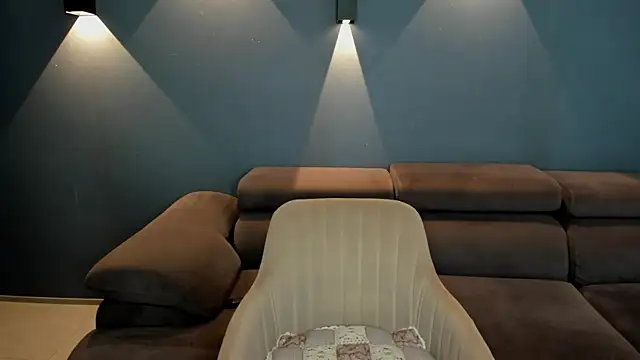 Snapshot of Monica_Weiss chatting on 03.17.25 Monica Weiss online show from 03.17.25