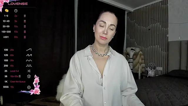 Snapshot of Monica_Weiss chatting on 03.01.26 Monica Weiss online show from 03.01.26