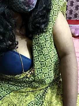 Snapshot of Rathi22 chatting on 11.14.25 Rathi22 online show from 11.14.25