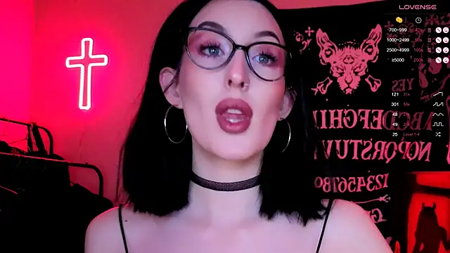 Miss Alice   online show from 11.16.25