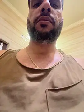 Snapshot of skyisthelimit12 chatting on 10.15.25 skyisthelimit12 online show from 10.15.25