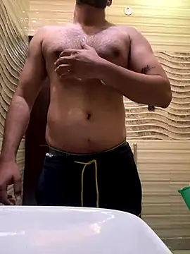 Snapshot of skyisthelimit12 chatting on 11.29.25 skyisthelimit12 online show from 11.29.25