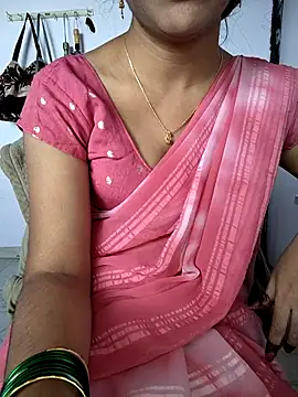 lovelygirl4567 online show from 12.17.25