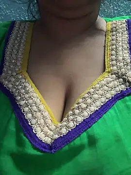 Snapshot of Lovely-Shivani chatting on 02.16.26 Lovely-Shivani online show from 02.16.26