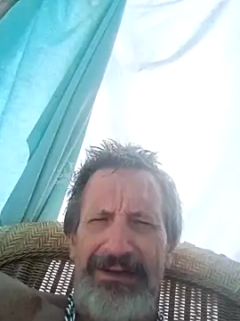 Cloudin around online show from 09.26.25