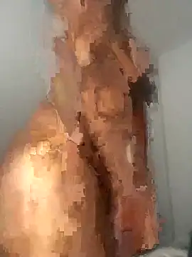 Snapshot of CurvyQueen19 chatting on 02.05.25 CurvyQueen19 online show from 02.05.25