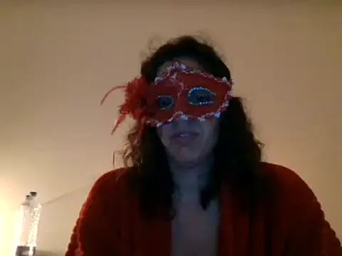 couple-tuga online show from 10.31.25