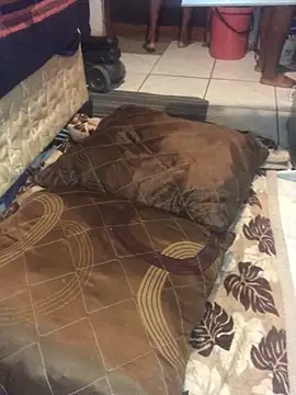 Snapshot of MKbesxxx chatting on 11.13.25 MKbesxxx online show from 11.13.25