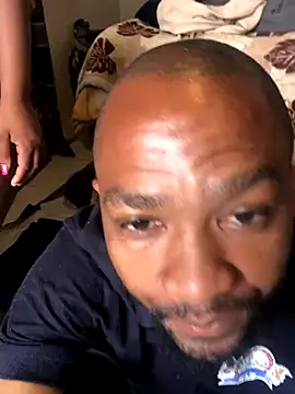 Snapshot of MKbesxxx chatting on 12.04.25 MKbesxxx online show from 12.04.25