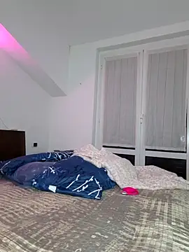 LollyJek  online show from 04.12.26