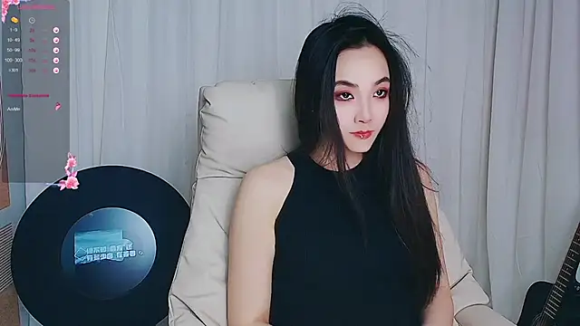 Snapshot of xiaotiantian-76 chatting on 11.14.25 xiaotiantian-76 online show from 11.14.25