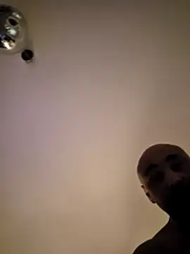 Snapshot of Insaneman1 chatting on 11.28.25 Insaneman1 online show from 11.28.25