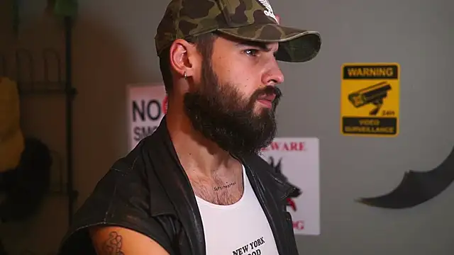 HairyRobxxx online show from 11.30.25