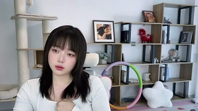 Chenjing0 online show from 04.15.26